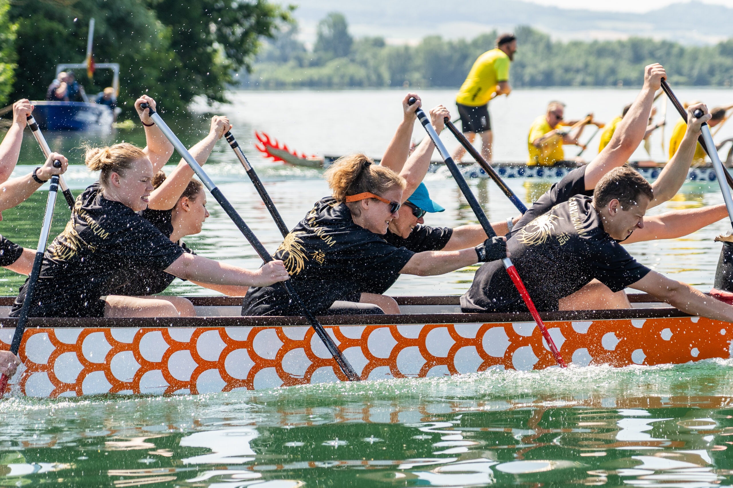 Drachenboote ziieeeeeeehen wieder über den Northeimer Freizeitsee